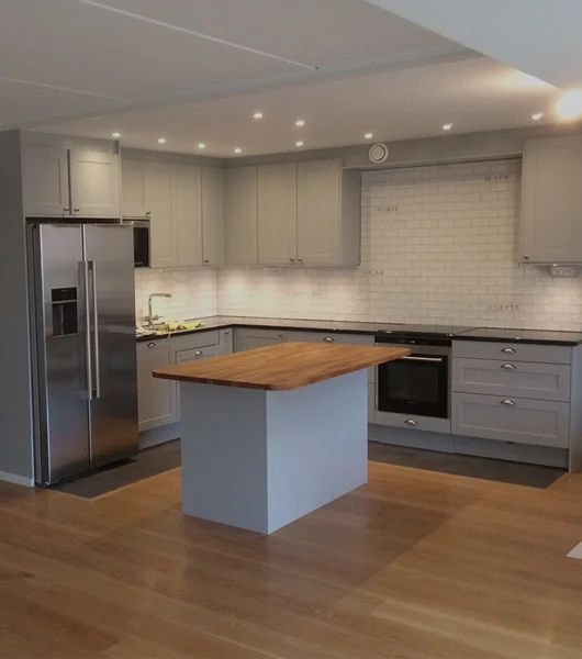 Kök renoverat av Järfälla BadrumsRenovering